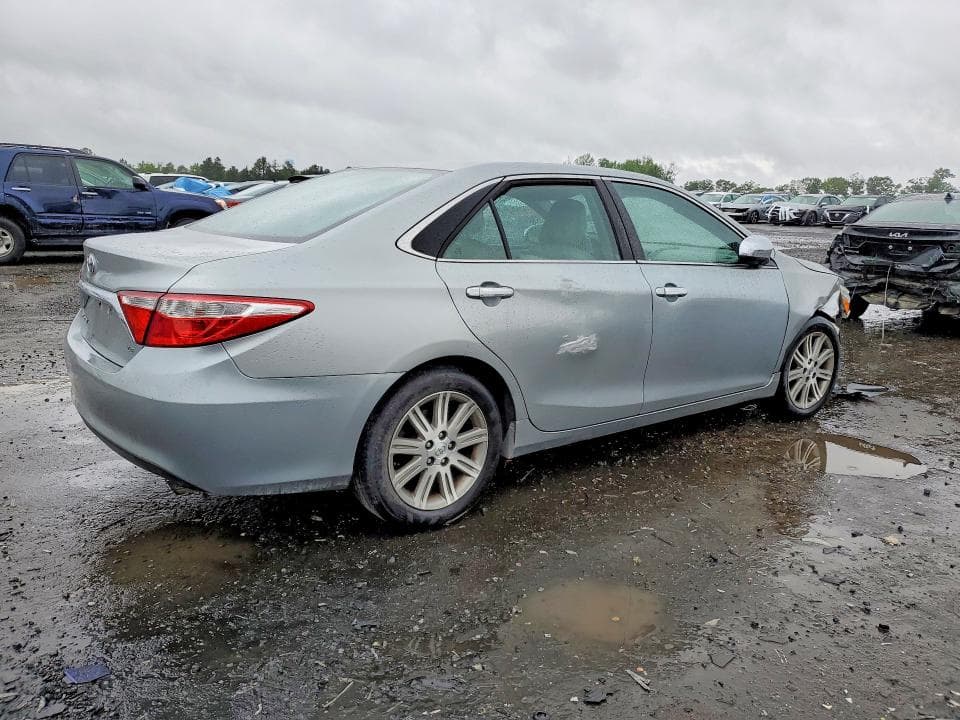 2021 TOYOTA CAMRY LE 3