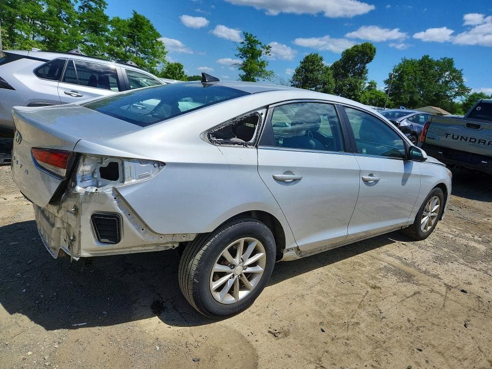 2018 HYUNDAI SONATA SE 3