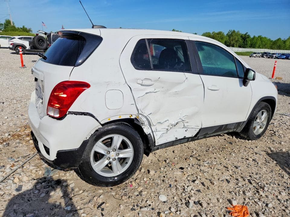 2021 CHEVROLET TRAX LS 3