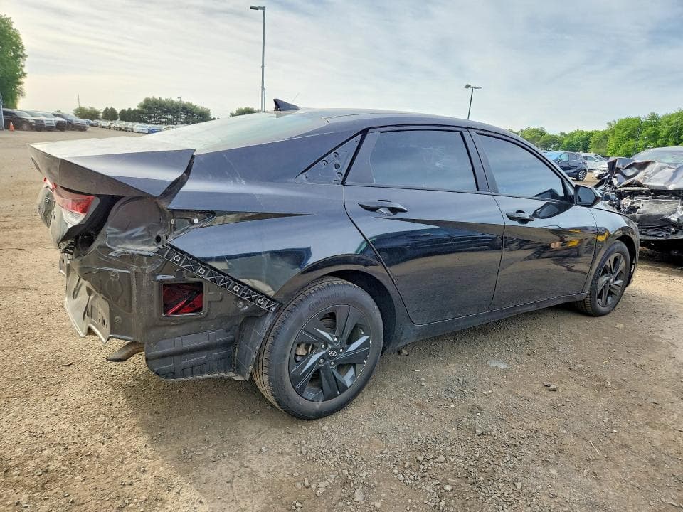 2023 HYUNDAI ELANTRA SEL 3