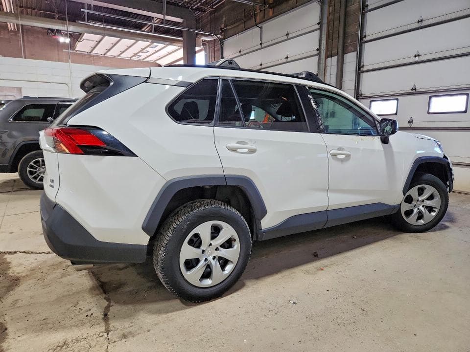 2019 TOYOTA RAV4 LE LE 3