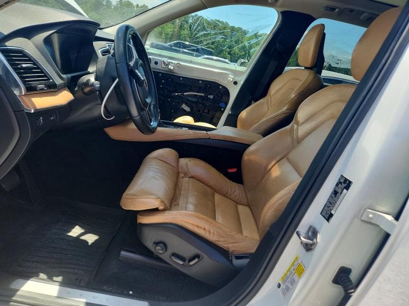 2016 VOLVO XC90 T6 7