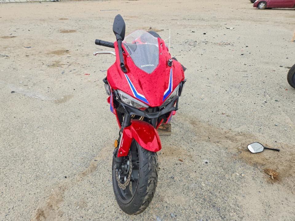 2025 HONDA CBR500 RA 2