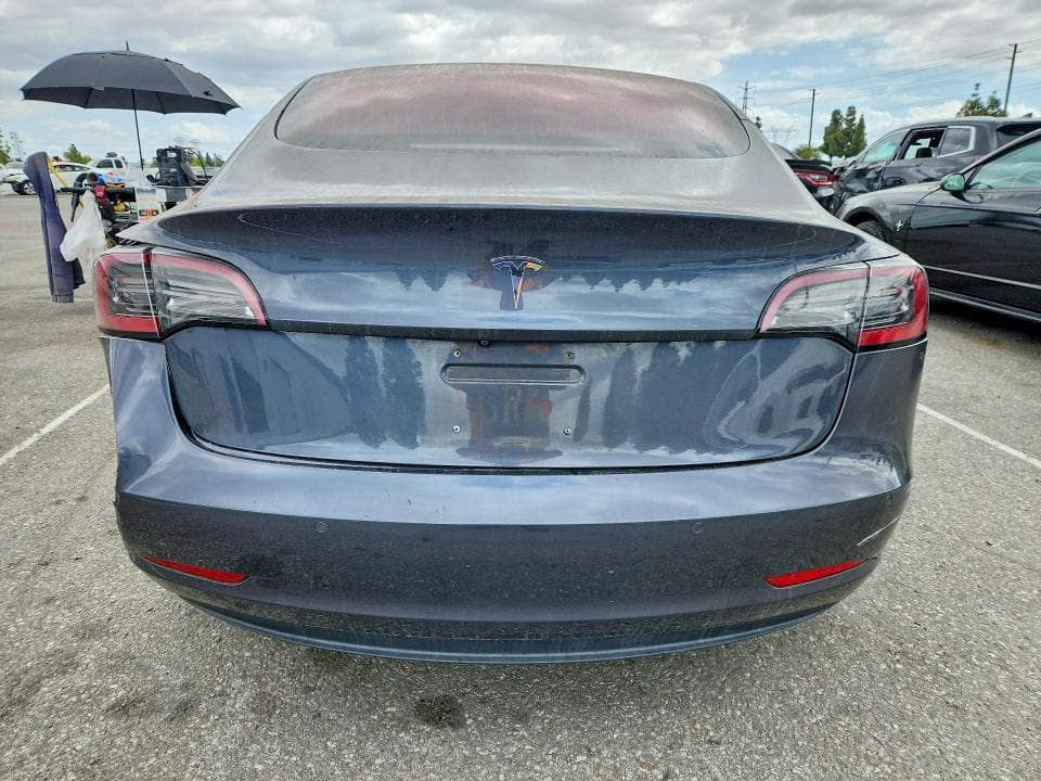 2018 TESLA MODEL 3 6