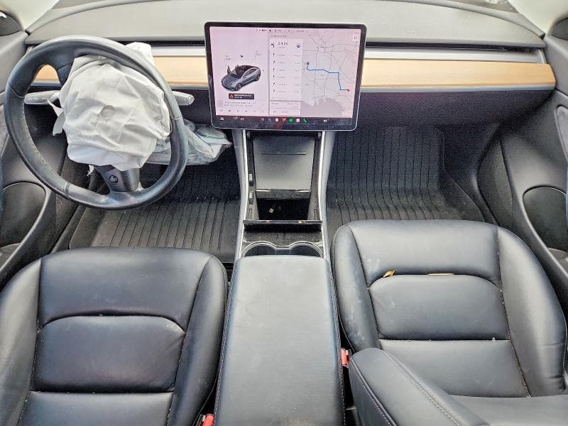 2018 TESLA MODEL 3 8