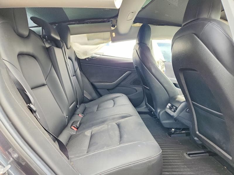 2018 TESLA MODEL 3 10