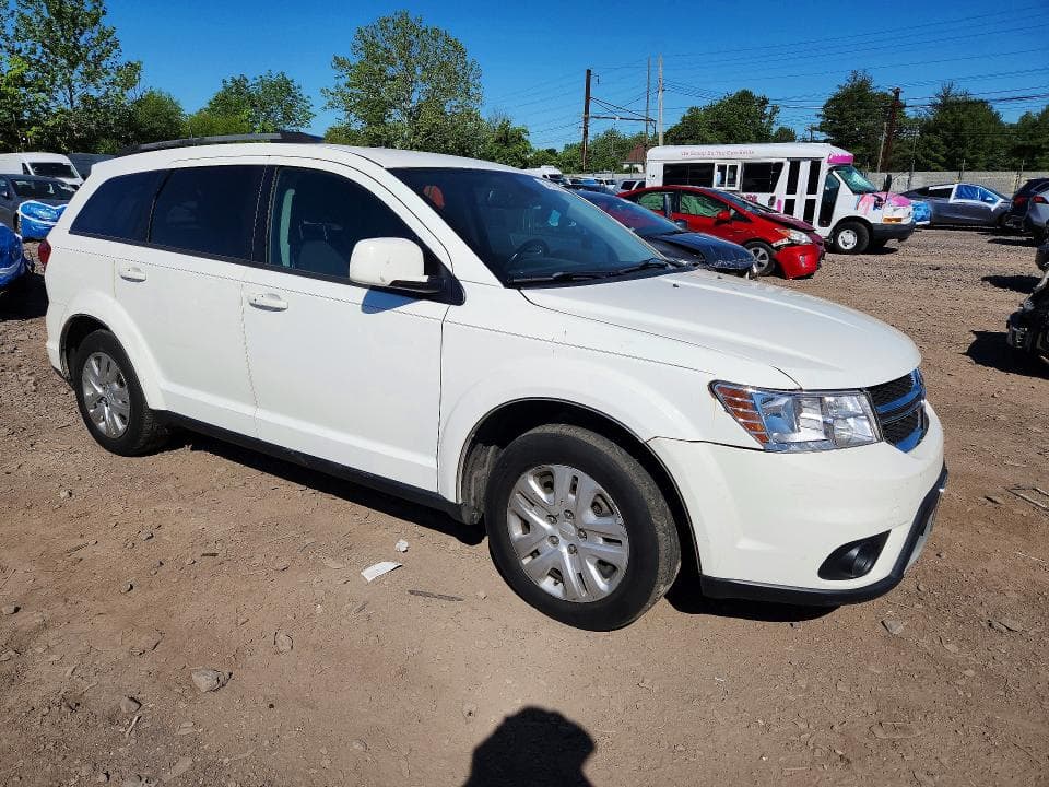 2019 DODGE JOURNEY SE 4