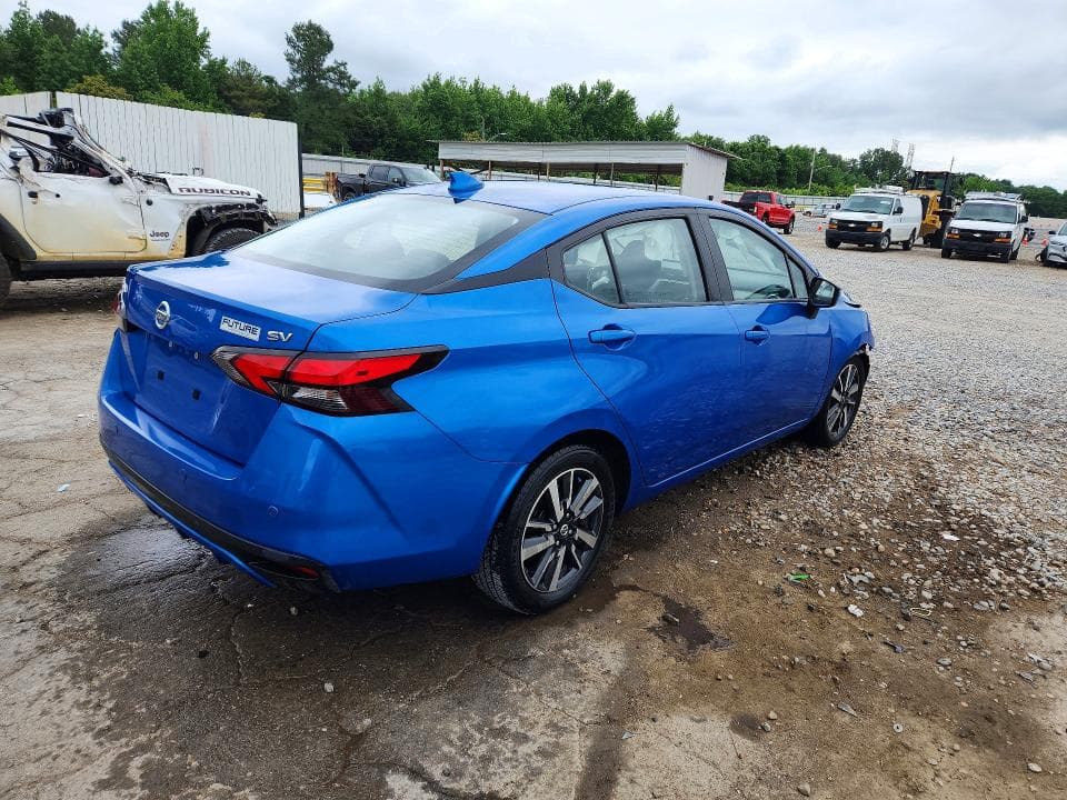 2021 NISSAN VERSA SV 3
