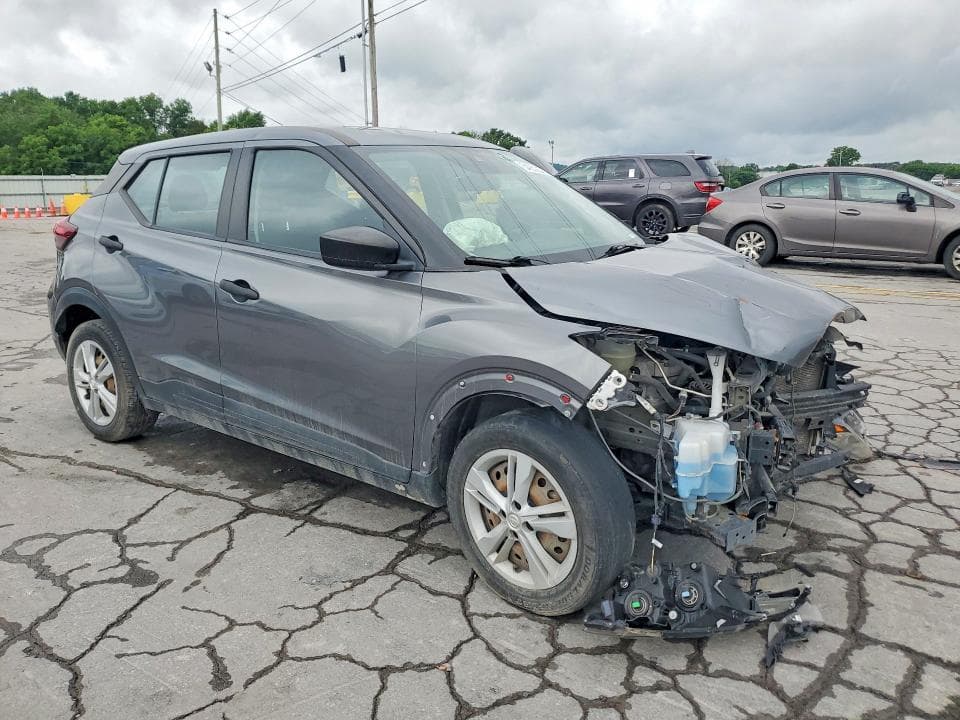 2022 NISSAN KICKS S 4