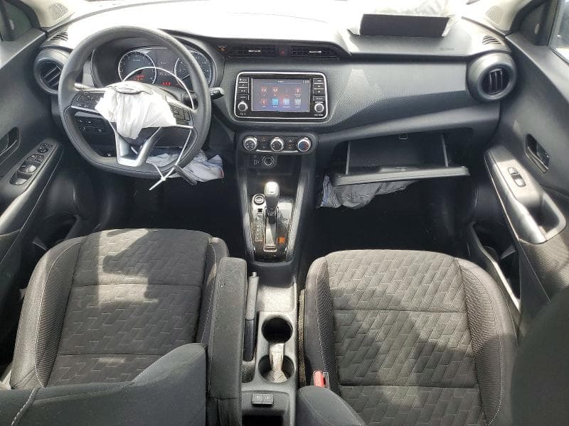 2022 NISSAN KICKS S 8