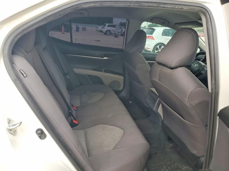 2022 TOYOTA CAMRY LE 10