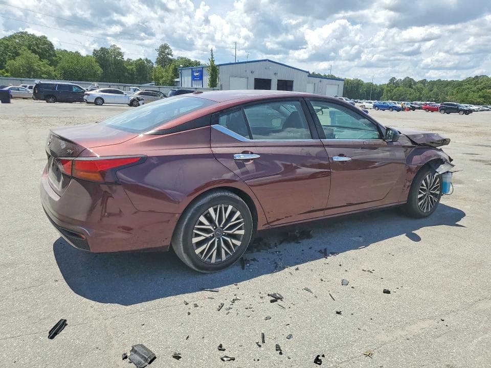2024 NISSAN ALTIMA SV 3