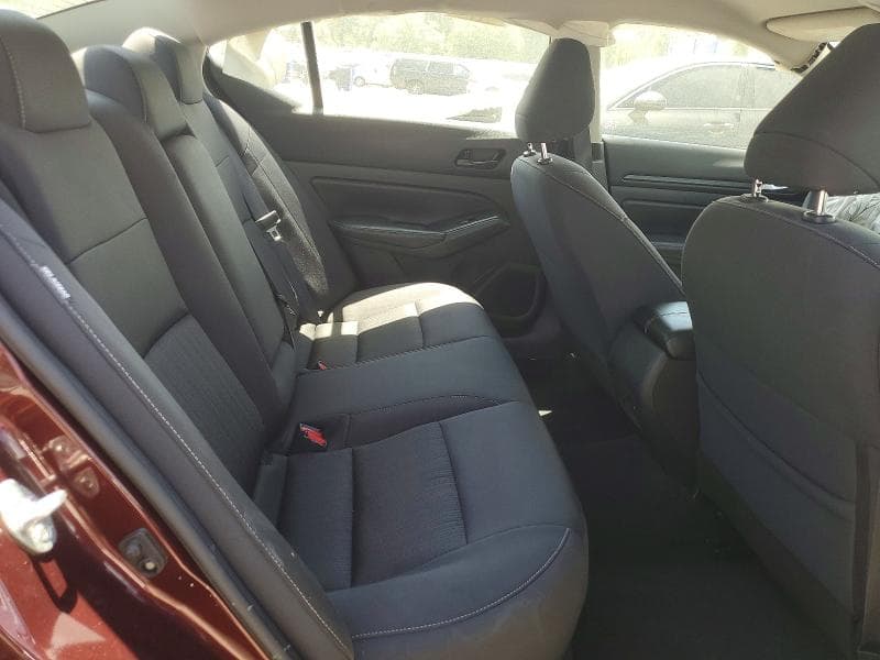 2024 NISSAN ALTIMA SV 10