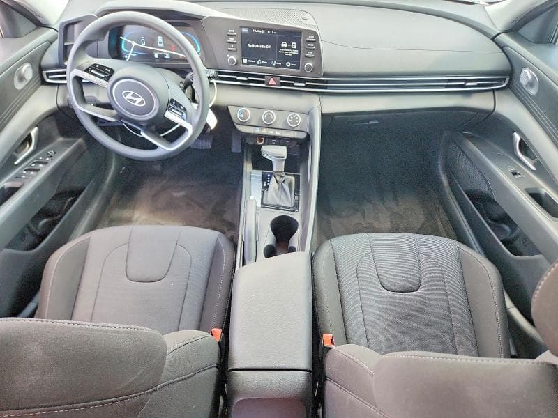 2026 HYUNDAI ELANTRA SE 8