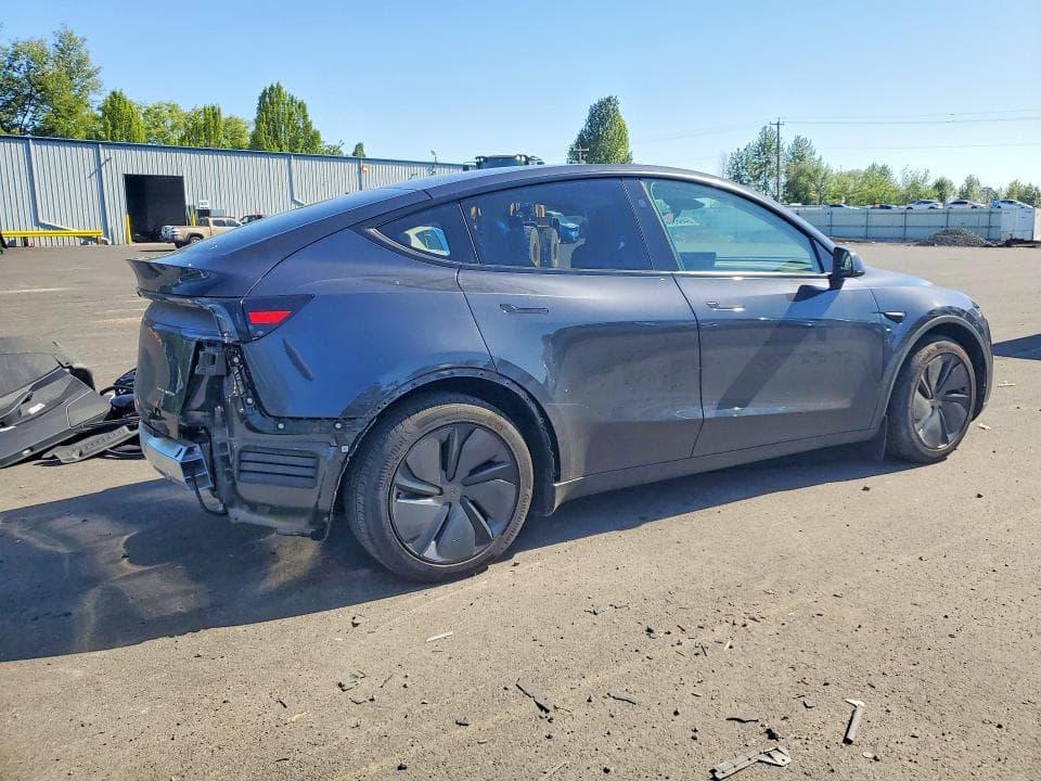 2026 TESLA MODEL Y 3