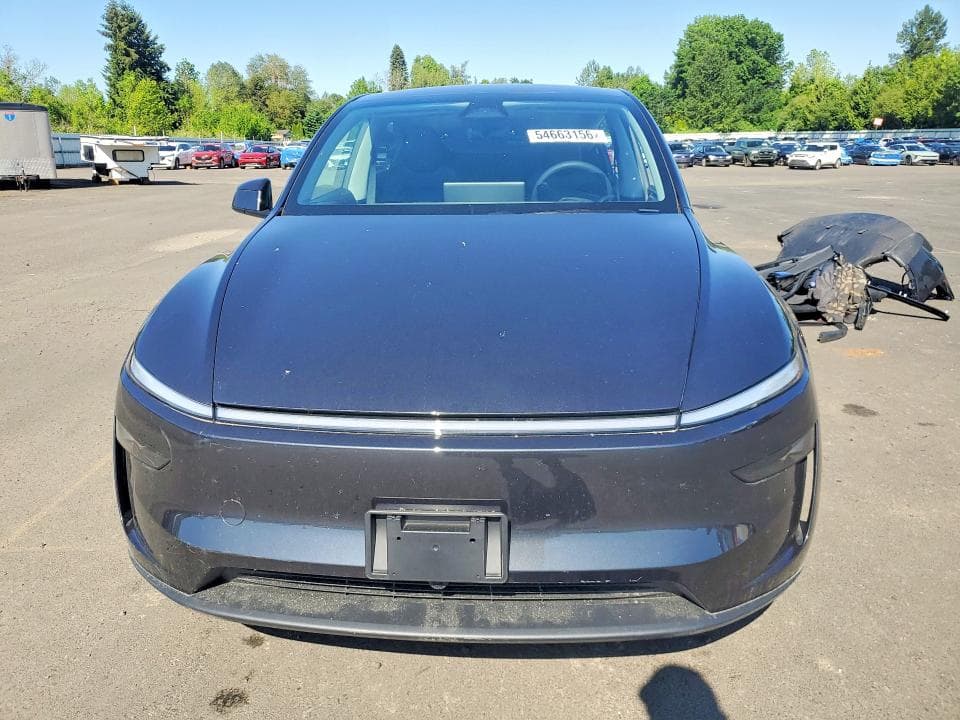 2026 TESLA MODEL Y 5