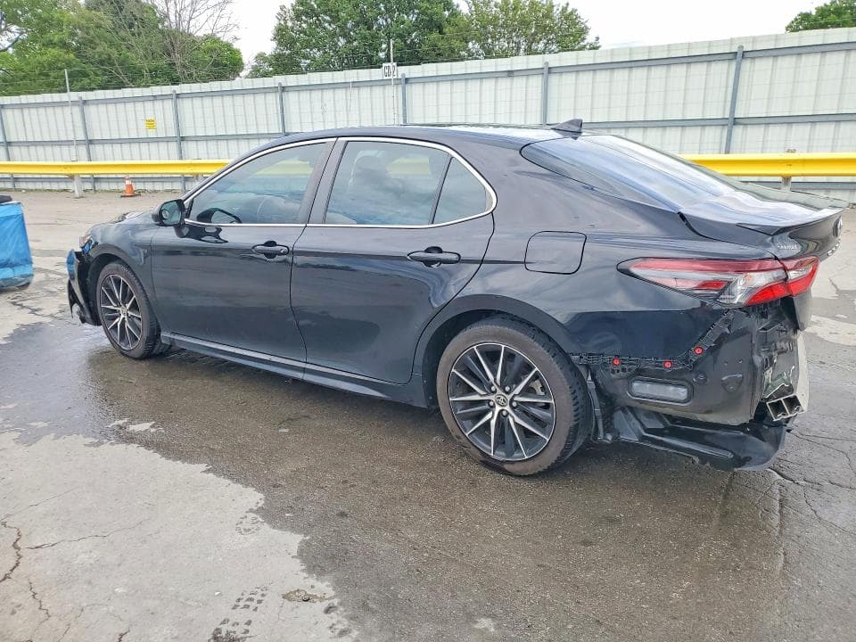 2021 TOYOTA CAMRY SE SE 2