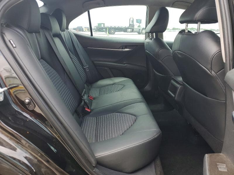 2021 TOYOTA CAMRY SE SE 10