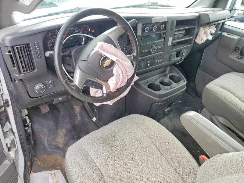 2017 CHEVROLET EXPRESS 2500 CARGO DELIVERY VAN 8