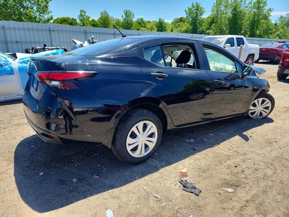 2024 NISSAN VERSA S 3