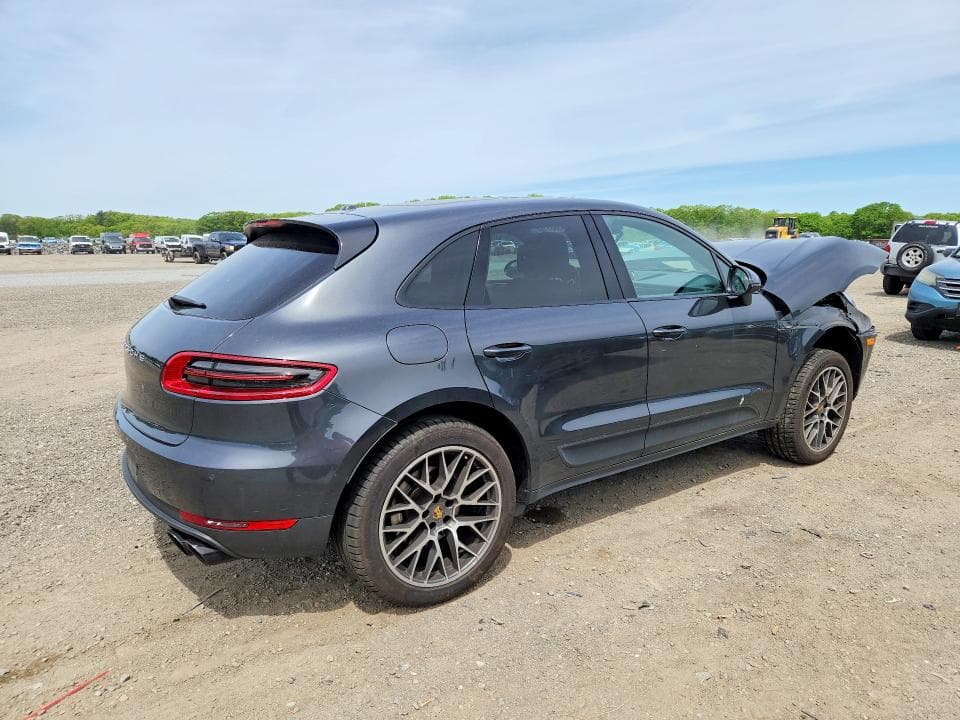 2018 PORSCHE MACAN 3
