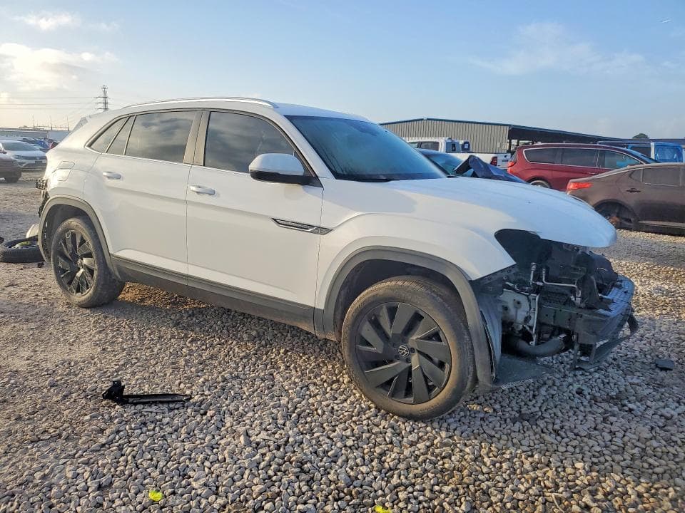 2024 VOLKSWAGEN ATLAS CROSS SPORT SE 4