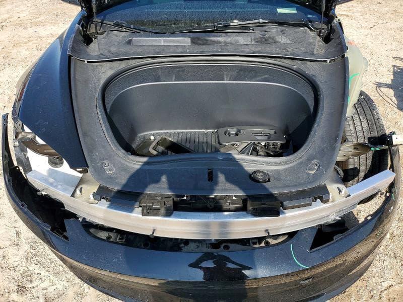 2025 TESLA MODEL 3 11