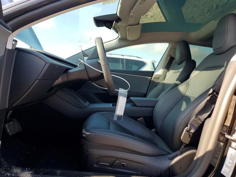 2025 TESLA MODEL 3 7