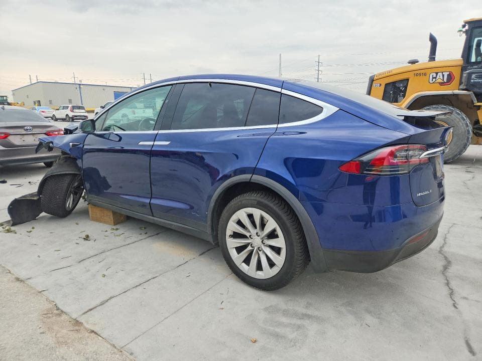 2017 TESLA MODEL X 2