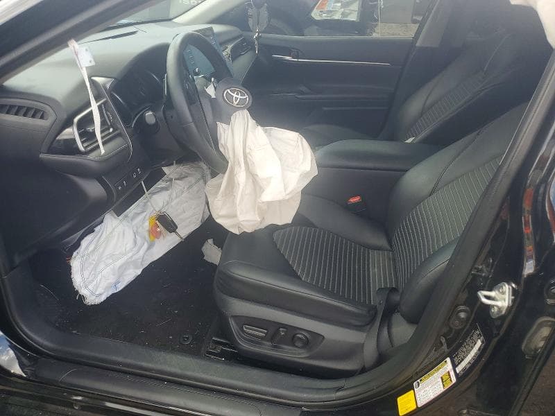 2023 TOYOTA CAMRY SE 7