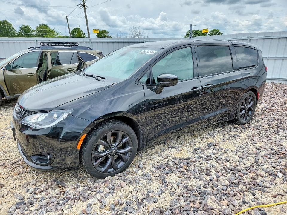 2019 CHRYSLER PACIFICA TOURING PLUS - 1