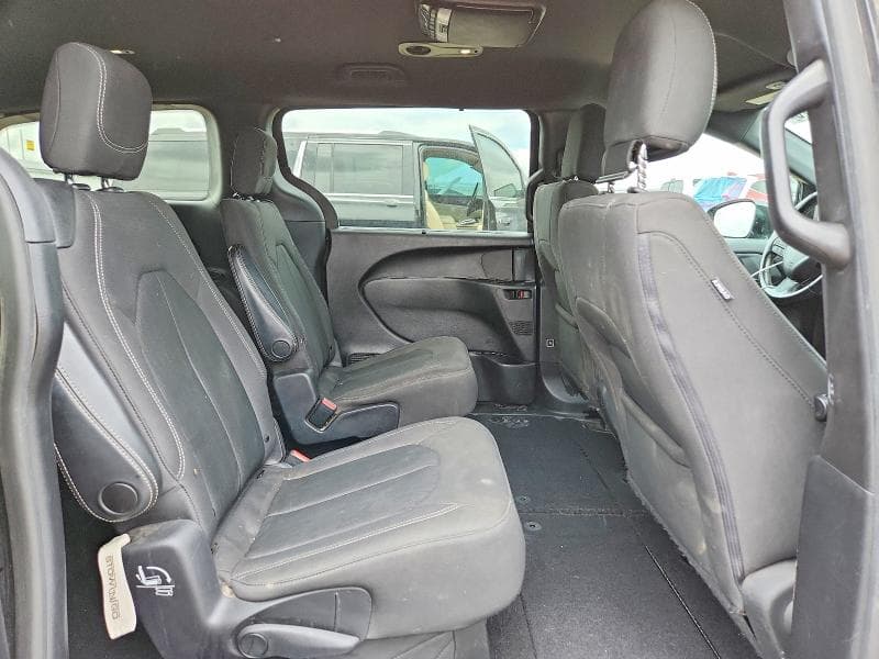 2019 CHRYSLER PACIFICA TOURING PLUS 11