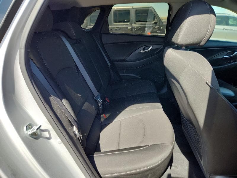 2018 HYUNDAI ELANTRA GT BASE 10