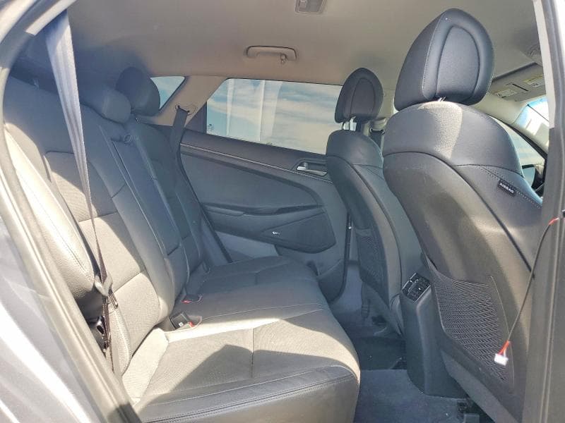 2017 HYUNDAI TUCSON LIMITED 11
