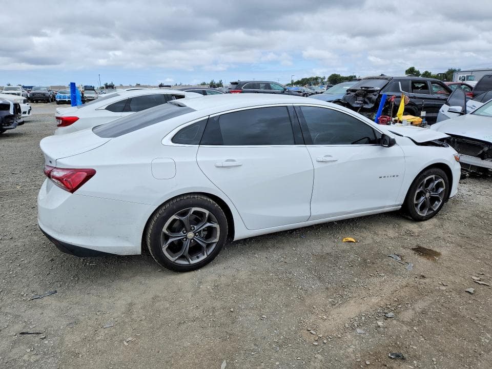 2021 CHEVROLET MALIBU LT 3