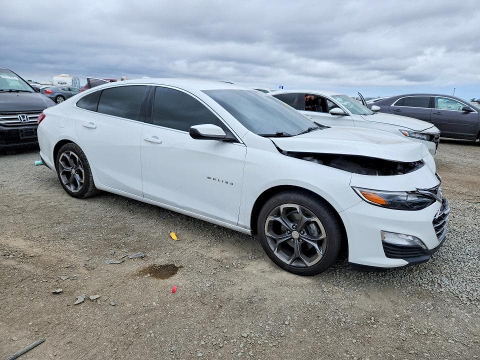 2021 CHEVROLET MALIBU LT 4
