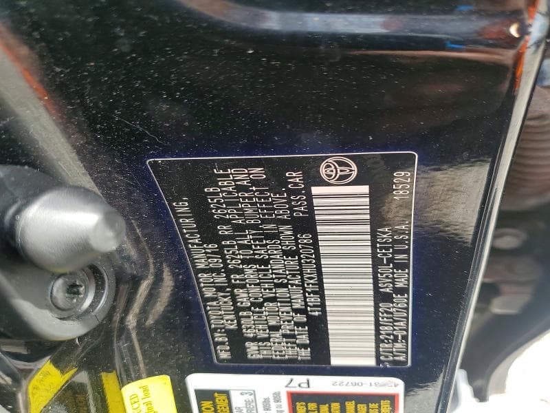 2017 TOYOTA CAMRY SE 12