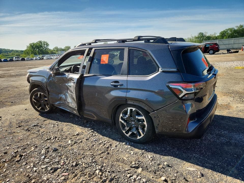 2025 SUBARU FORESTER LIMITED 2
