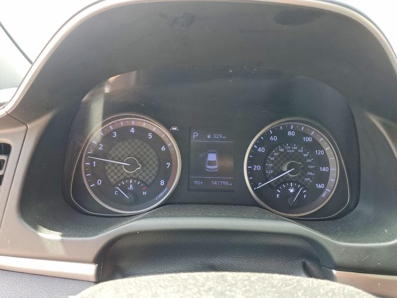 2020 HYUNDAI ELANTRA SEL 9