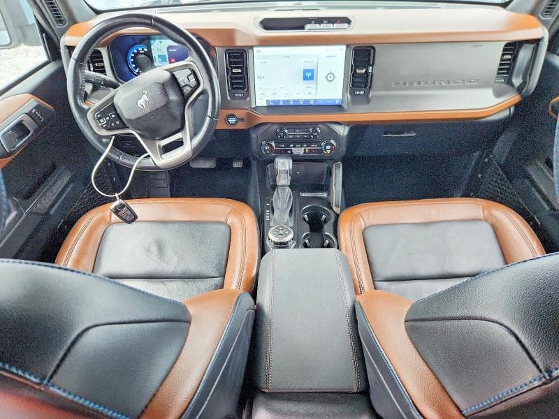 2024 FORD BRONCO OUTER BANKS 8