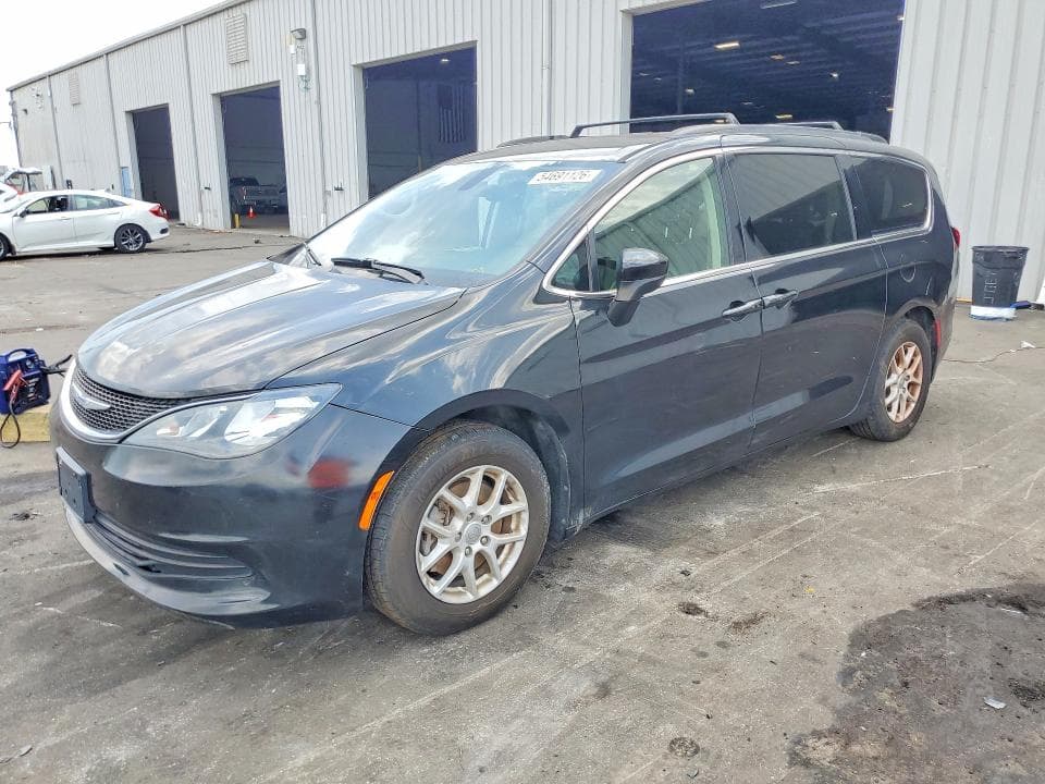 2020 CHRYSLER VOYAGER LXI - 1