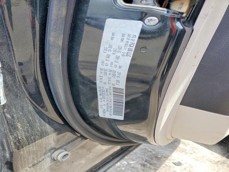 2020 CHRYSLER VOYAGER LXI 13