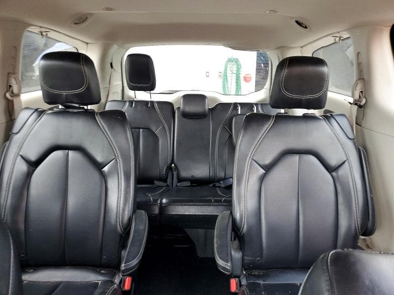 2020 CHRYSLER VOYAGER LXI 10