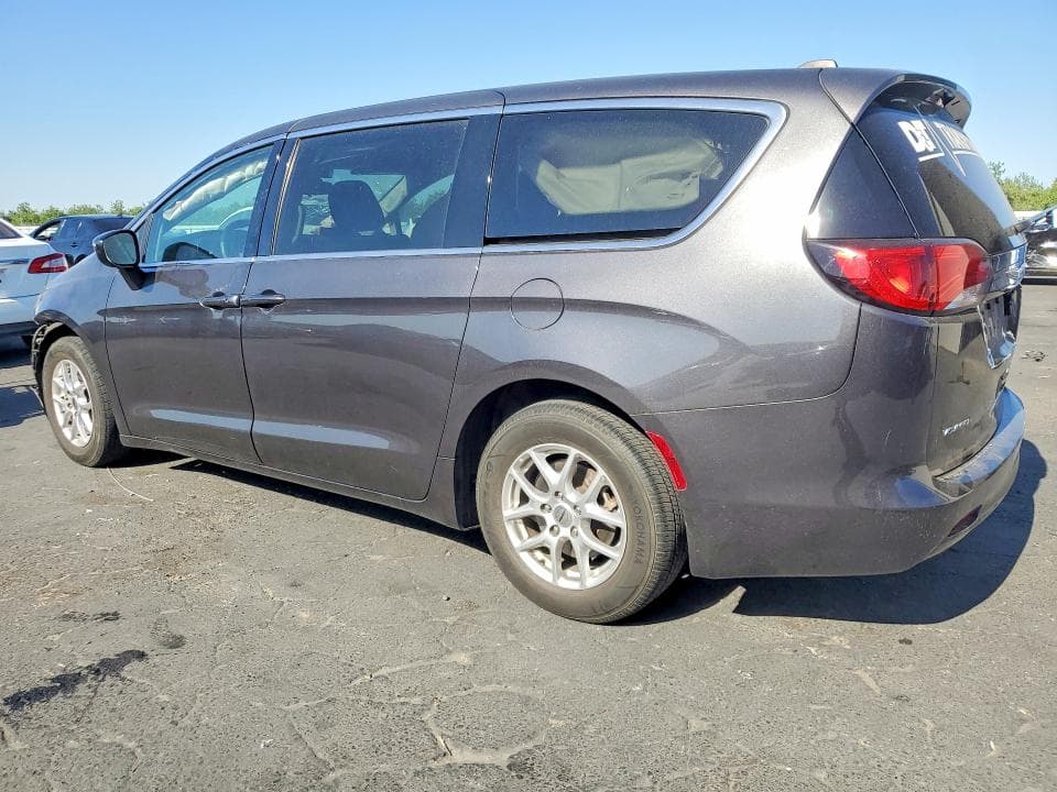 2023 CHRYSLER VOYAGER LX 2