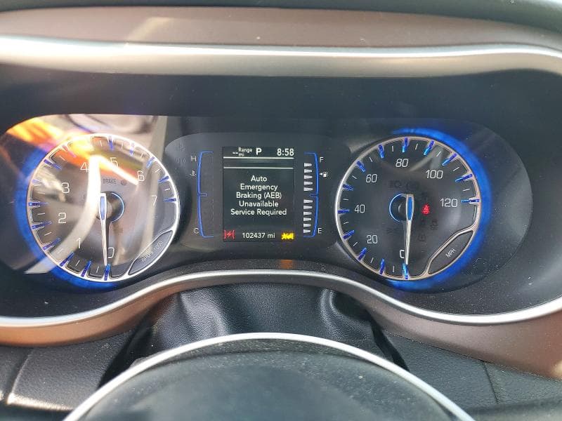 2023 CHRYSLER VOYAGER LX 9