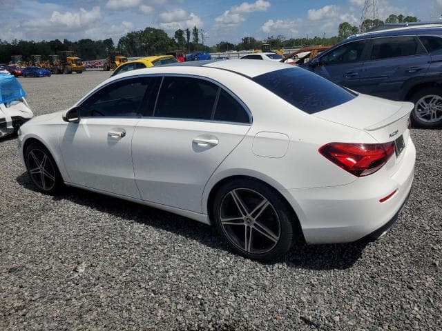 2019 MERCEDES-BENZ A 220 2