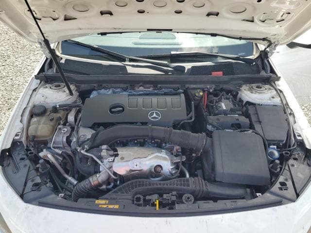 2019 MERCEDES-BENZ A 220 11
