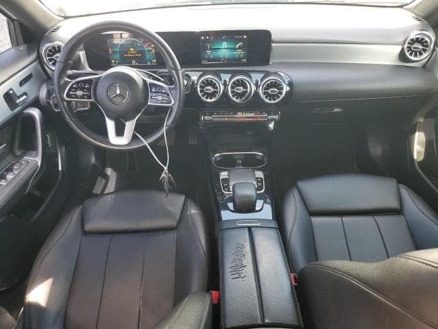 2019 MERCEDES-BENZ A 220 8