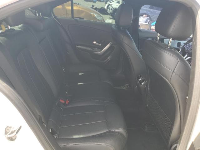 2019 MERCEDES-BENZ A 220 10