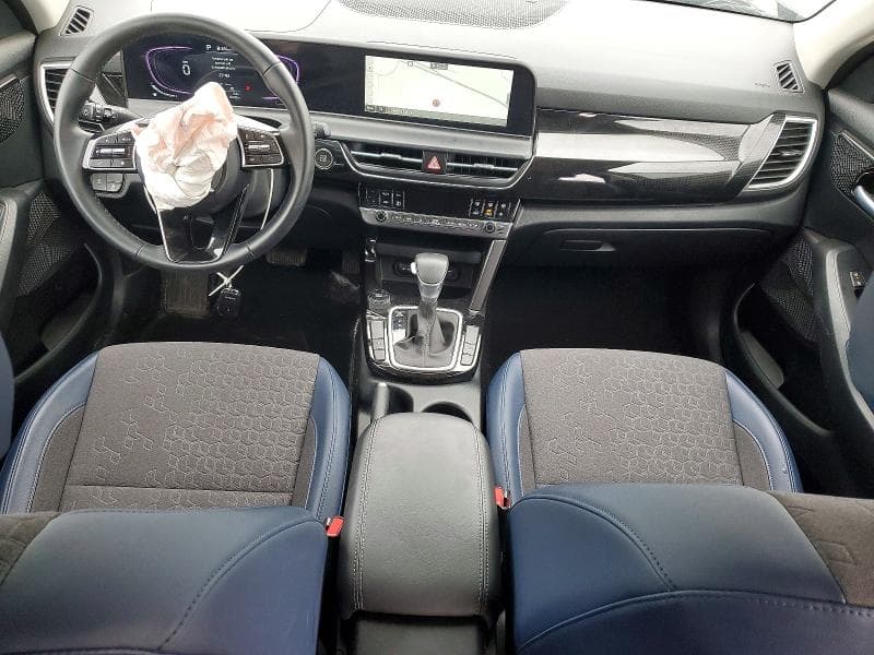 2025 KIA SELTOS S 8